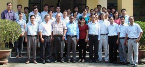 CIMMYT trains Vietnamese scientists in doubled haploid technology